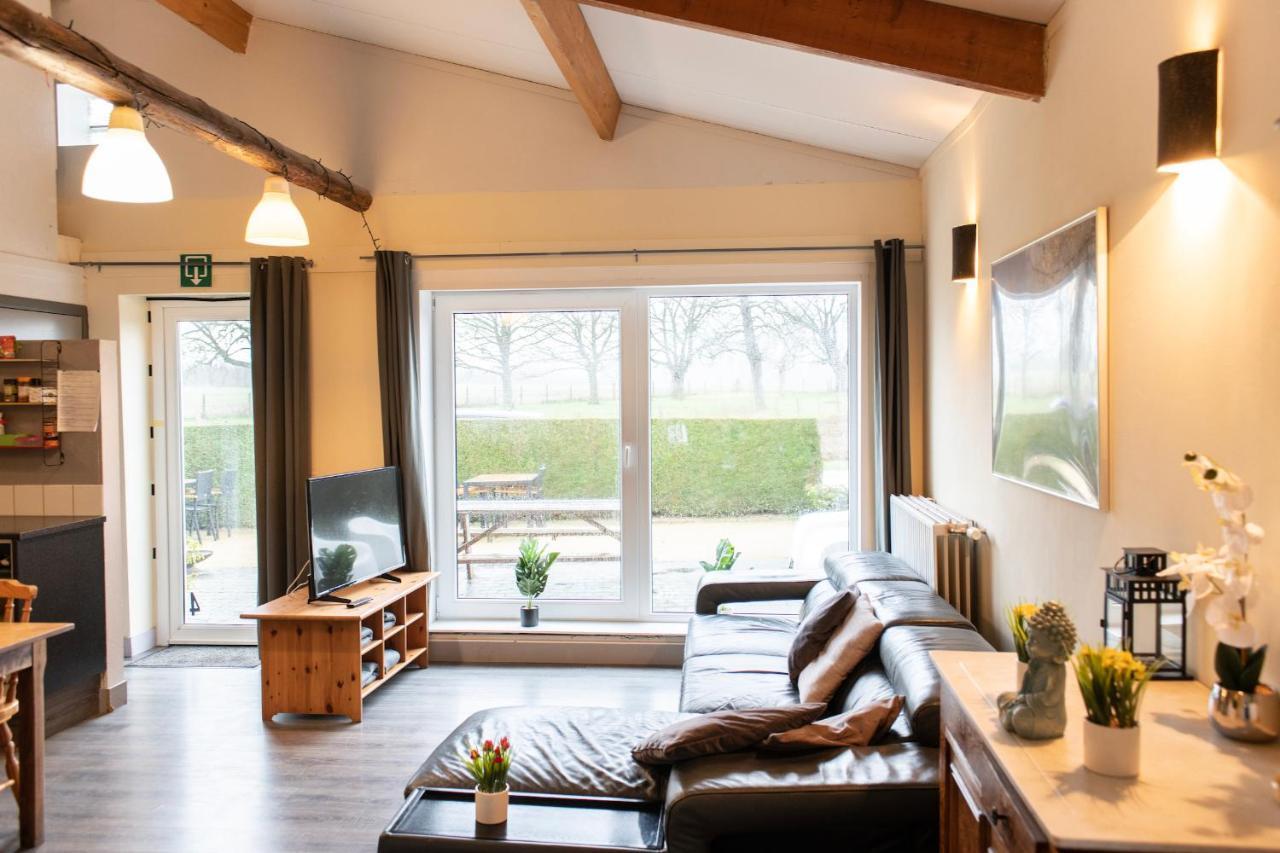 De Smishoeve Met Kinderpret, Dieren En Wellness Heers Exterior photo